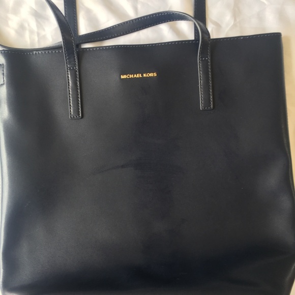 Michael Kors tote - Picture 2 of 6